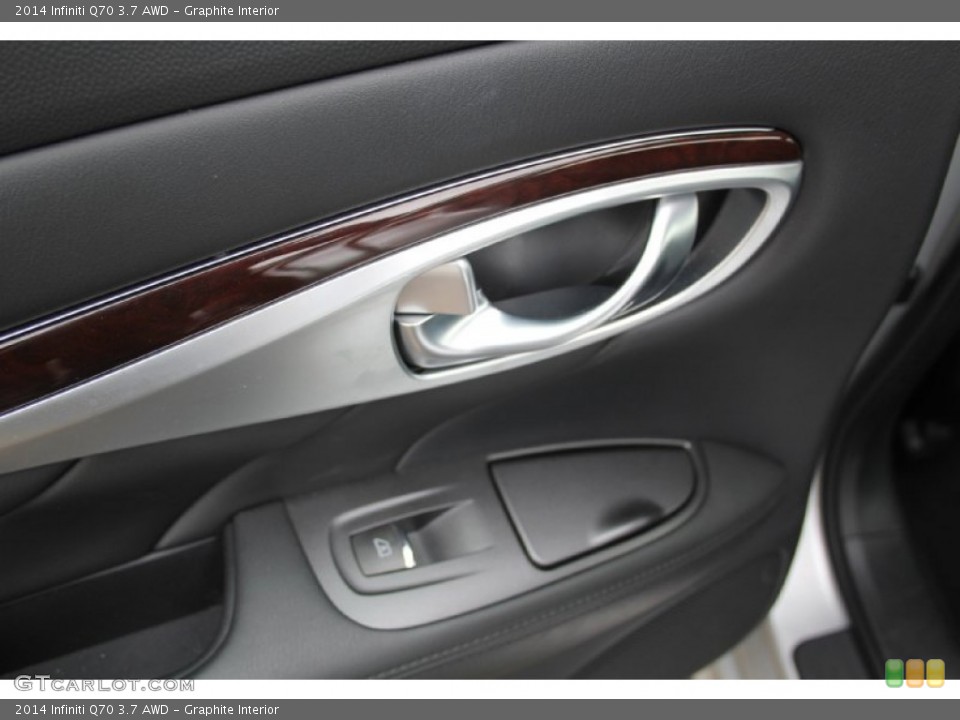 Graphite Interior Controls for the 2014 Infiniti Q70 3.7 AWD #103218643