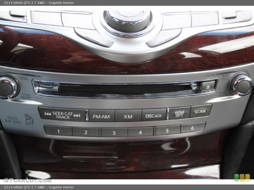 Graphite Interior Controls for the 2014 Infiniti Q70 3.7 AWD #103218886