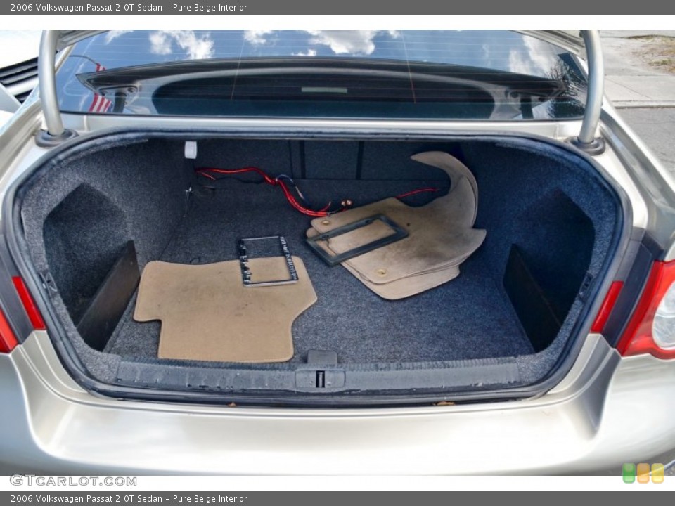 Pure Beige Interior Trunk for the 2006 Volkswagen Passat 2.0T Sedan #103219090