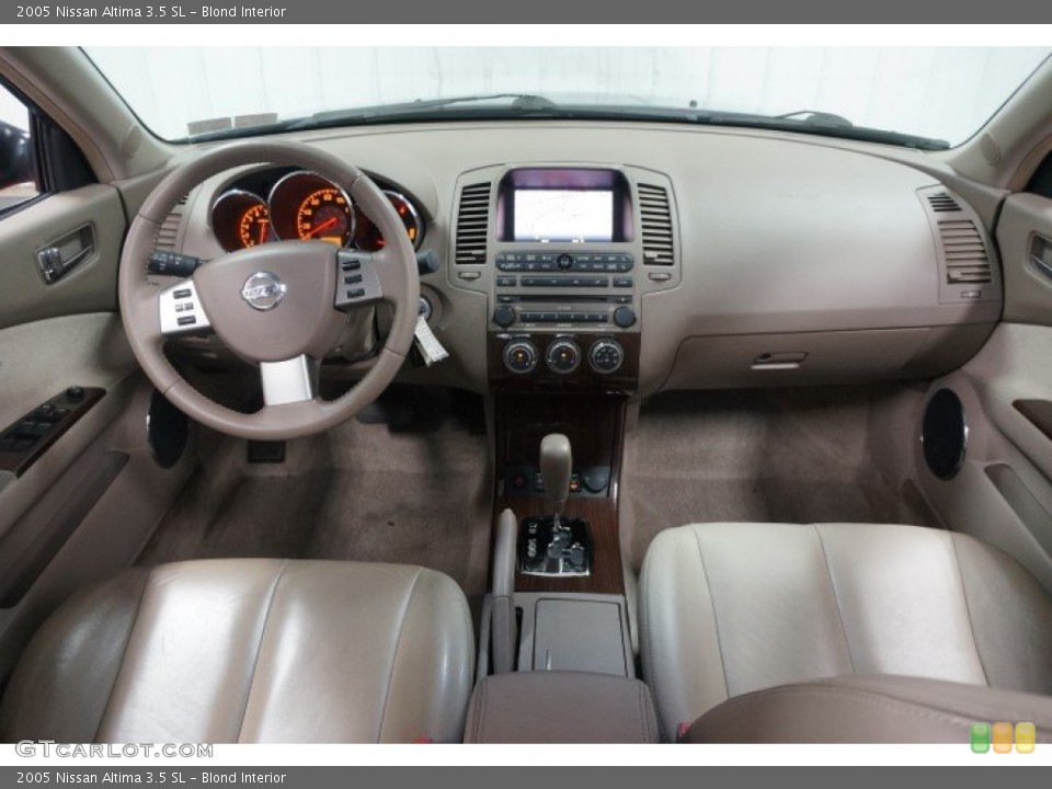 Blond Interior Photo For The 2005 Nissan Altima 3 5 Sl