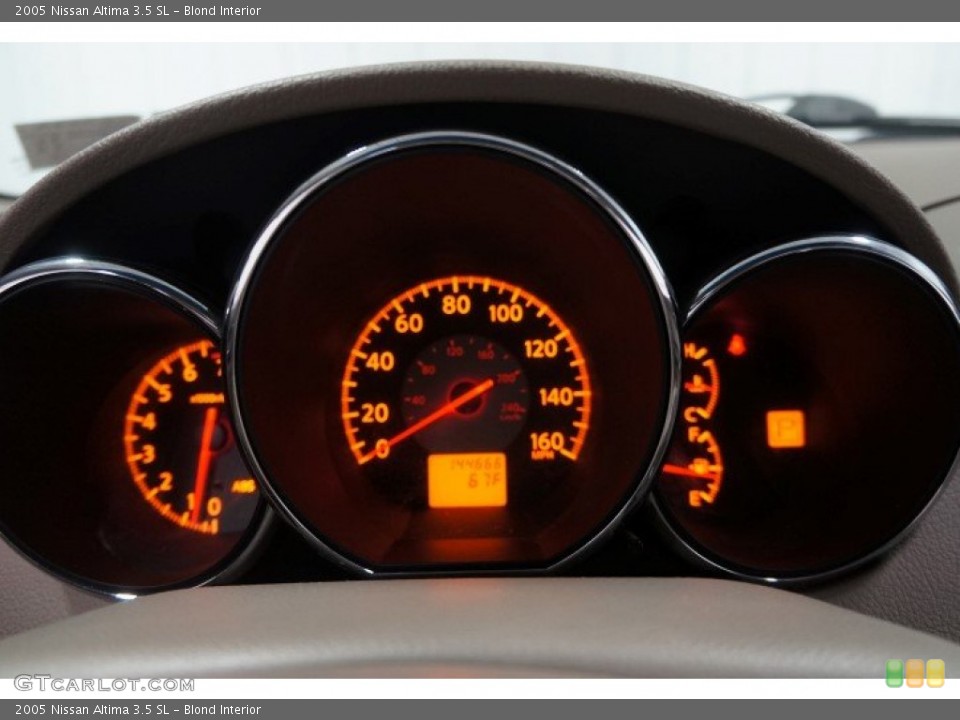 Blond Interior Gauges for the 2005 Nissan Altima 3.5 SL #103230169