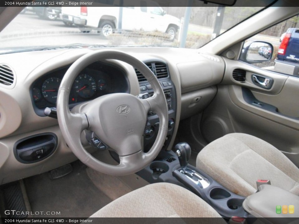 Beige Interior Photo for the 2004 Hyundai Santa Fe GLS 4WD #103273230