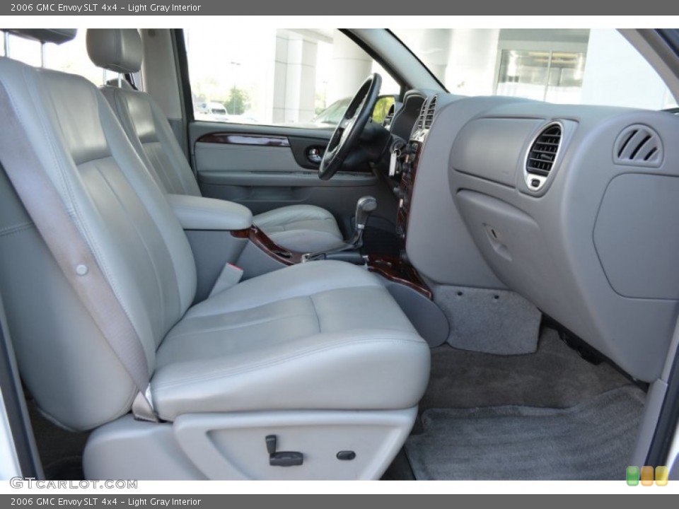 Light Gray Interior Front Seat for the 2006 GMC Envoy SLT 4x4 #103284907