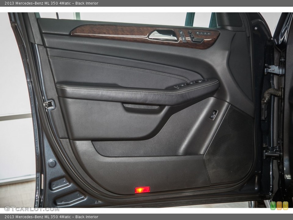 Black Interior Door Panel for the 2013 Mercedes-Benz ML 350 4Matic #103296565