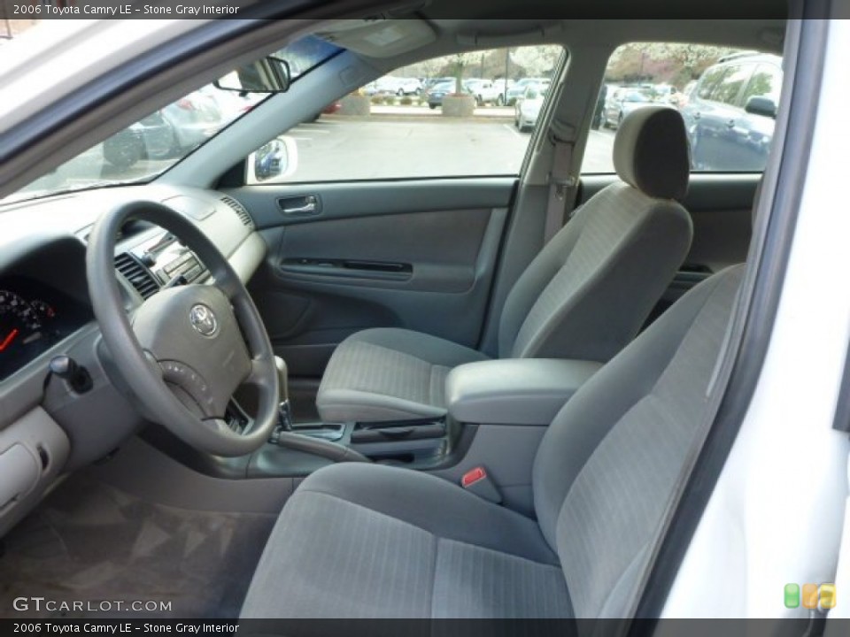 Stone Gray Interior Photo for the 2006 Toyota Camry LE #103304958