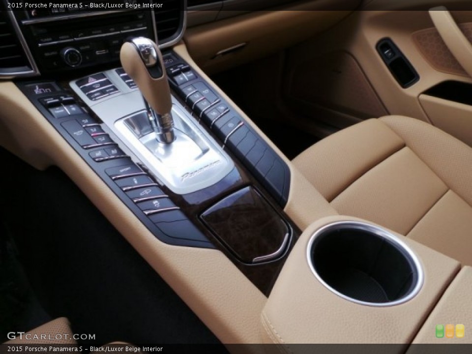 Black/Luxor Beige Interior Controls for the 2015 Porsche Panamera S #103309594