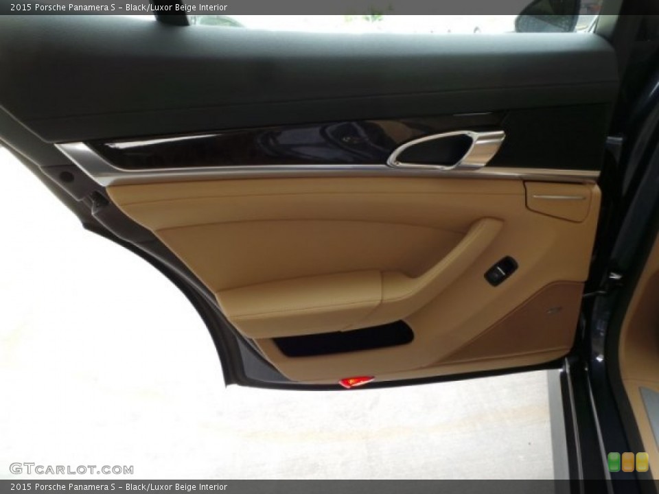 Black/Luxor Beige Interior Door Panel for the 2015 Porsche Panamera S #103309750