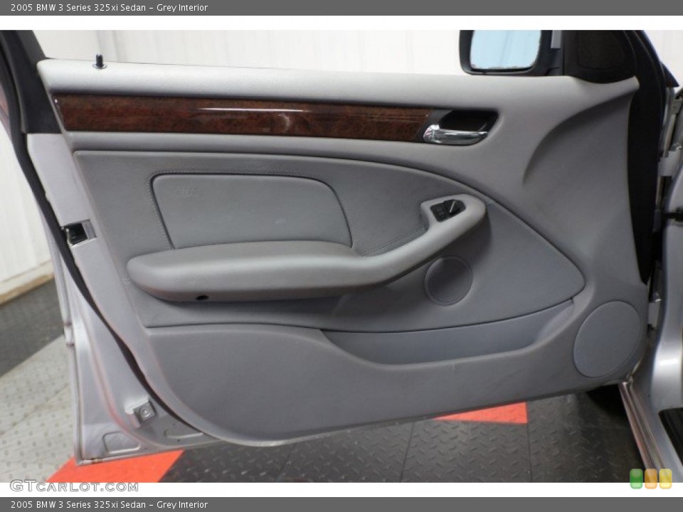 Grey Interior Door Panel for the 2005 BMW 3 Series 325xi Sedan #103315186