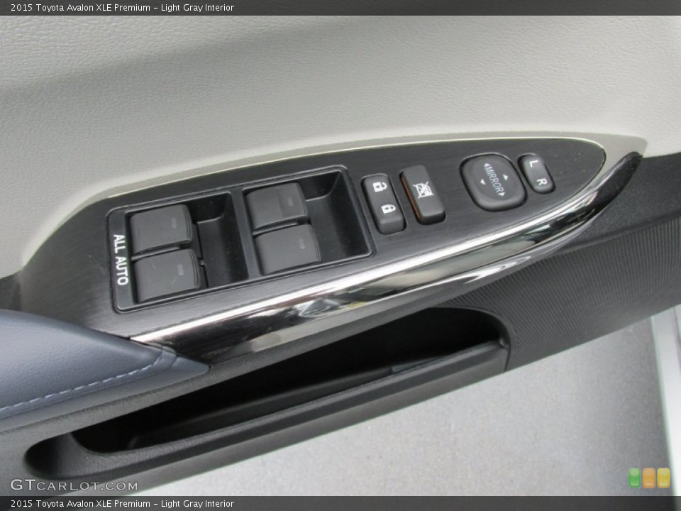 Light Gray Interior Controls for the 2015 Toyota Avalon XLE Premium #103325926