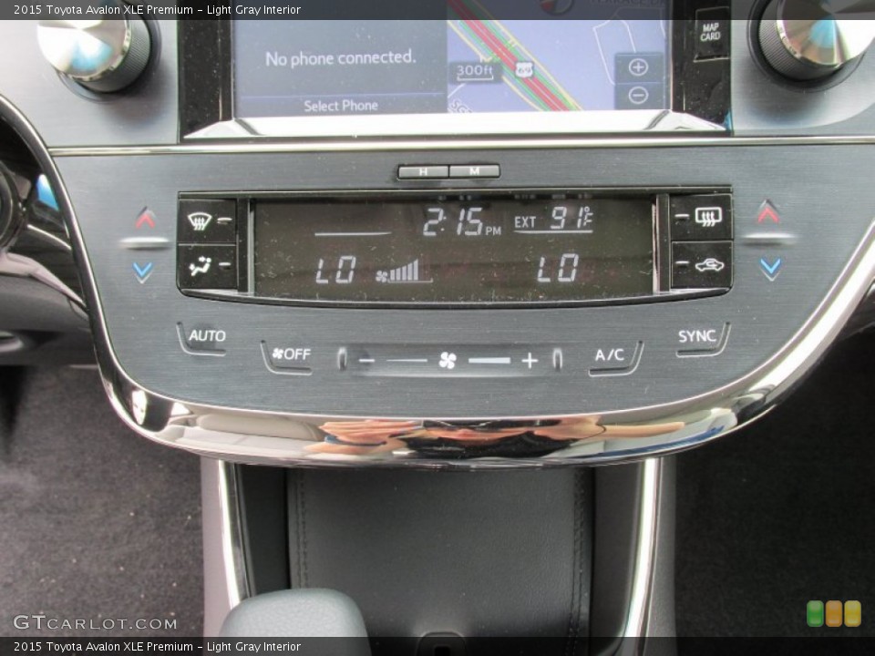 Light Gray Interior Controls for the 2015 Toyota Avalon XLE Premium #103326066