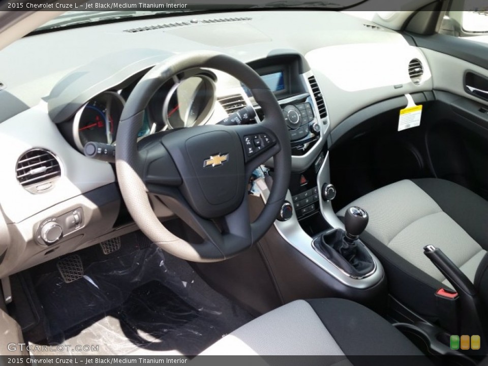 Jet Black/Medium Titanium Interior Photo for the 2015 Chevrolet Cruze L #103409326