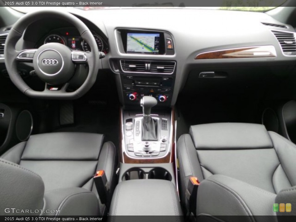 Black Interior Dashboard for the 2015 Audi Q5 3.0 TDI Prestige quattro #103417048