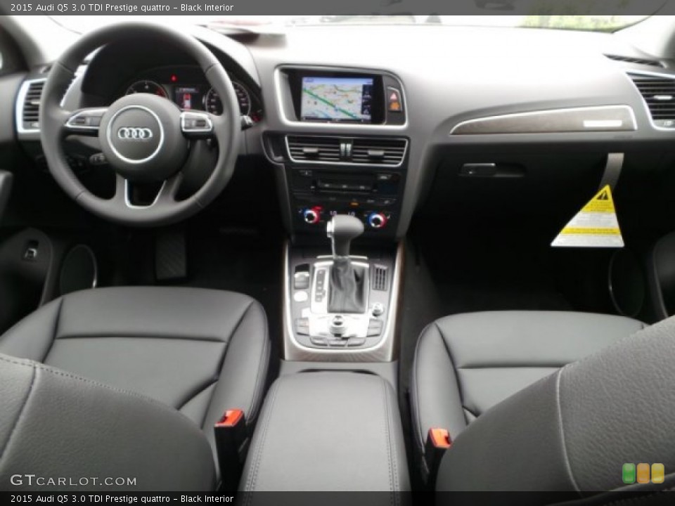 Black Interior Dashboard for the 2015 Audi Q5 3.0 TDI Prestige quattro #103419025