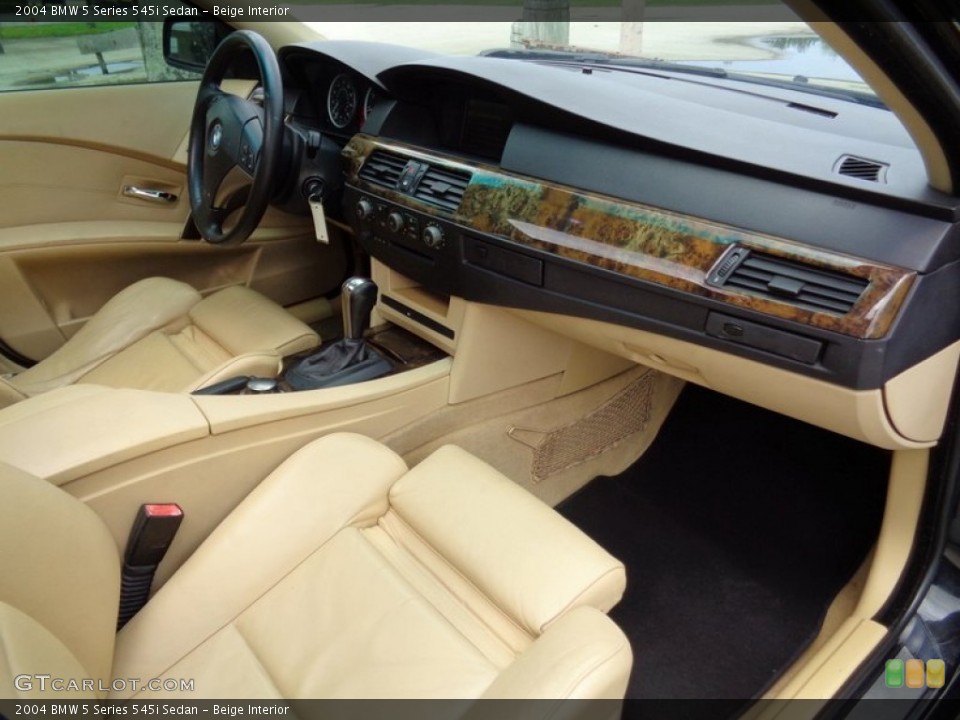 Beige Interior Photo for the 2004 BMW 5 Series 545i Sedan #103439100