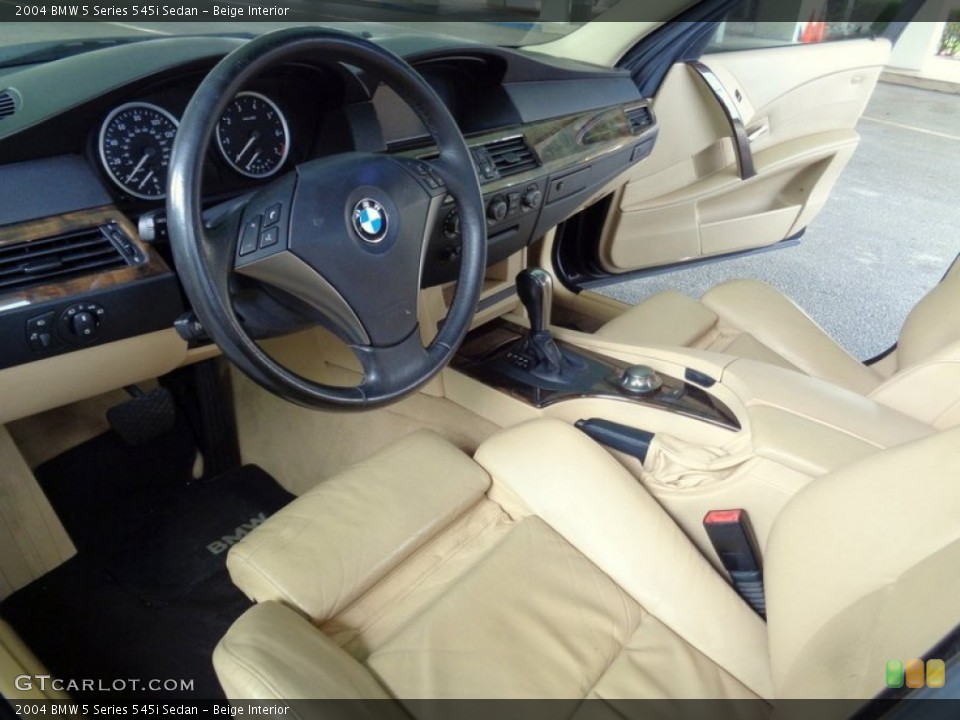 Beige Interior Photo for the 2004 BMW 5 Series 545i Sedan #103439560