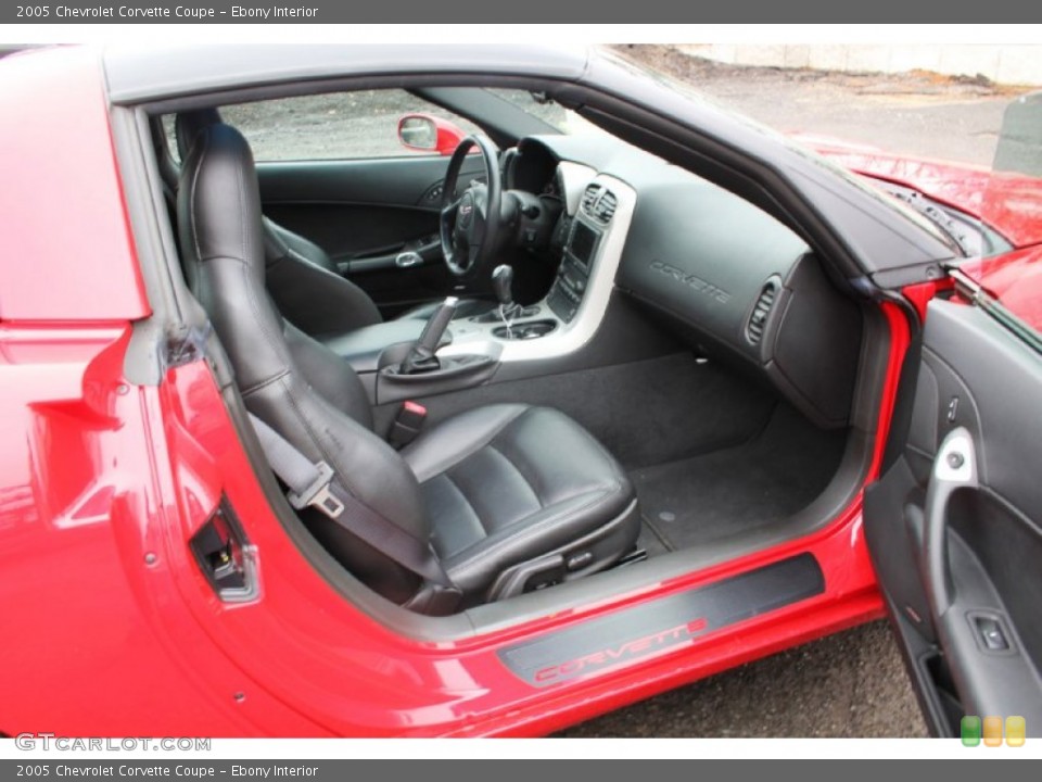 Ebony Interior Front Seat for the 2005 Chevrolet Corvette Coupe #103446759