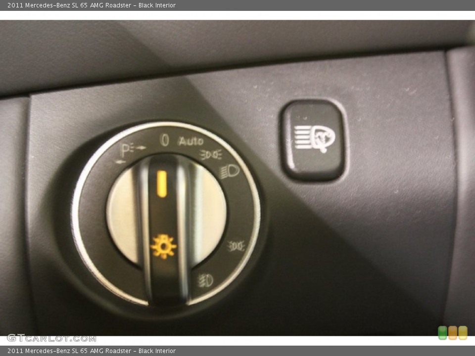 Black Interior Controls for the 2011 Mercedes-Benz SL 65 AMG Roadster #103453182
