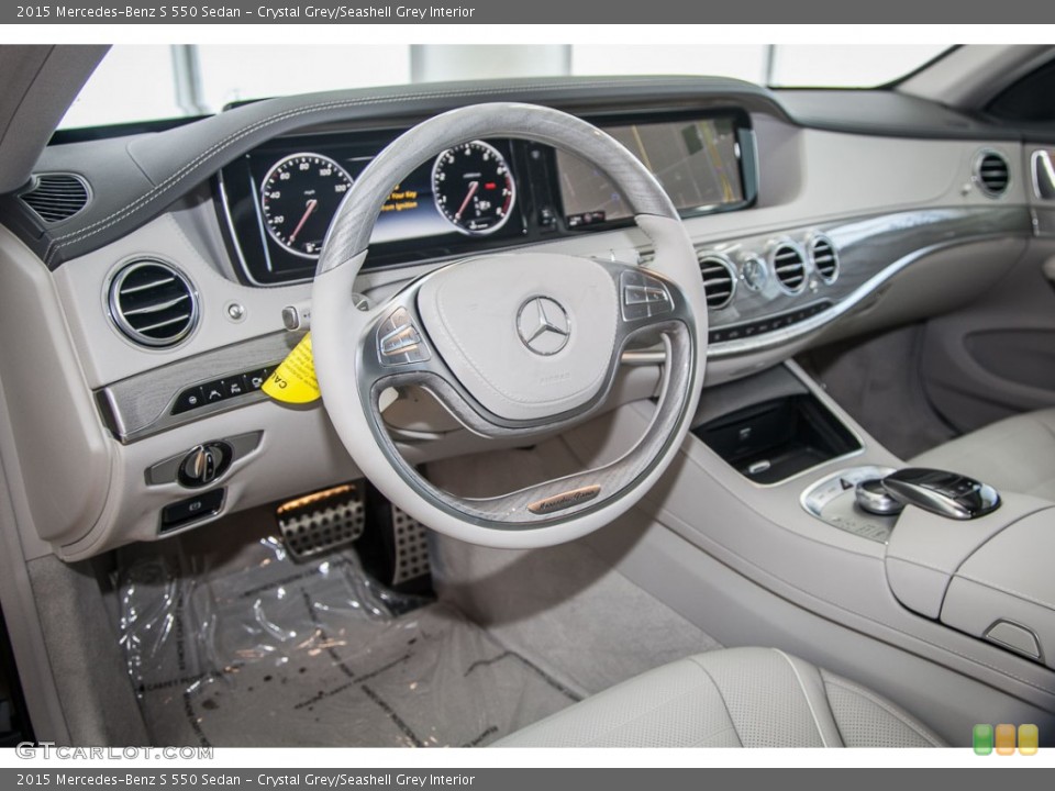 Crystal Grey/Seashell Grey Interior Photo for the 2015 Mercedes-Benz S 550 Sedan #103503155