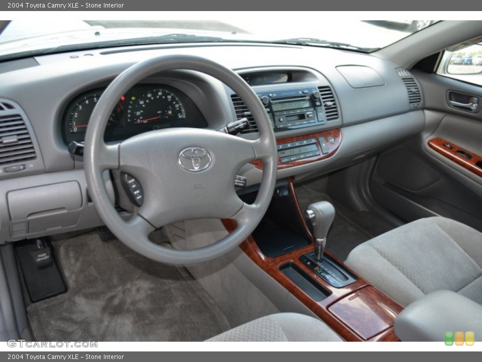 Stone Interior Photo for the 2004 Toyota Camry XLE #103597895