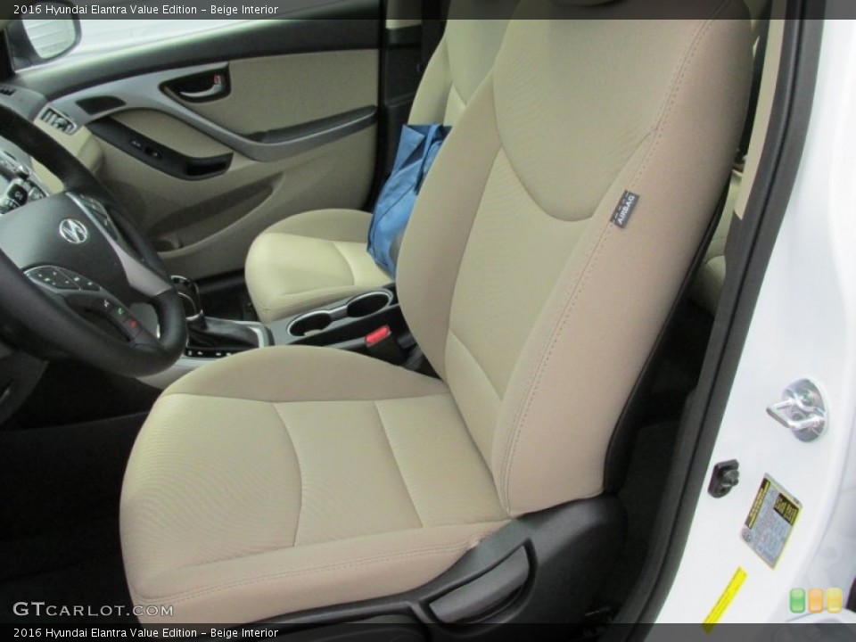 Beige Interior Photo for the 2016 Hyundai Elantra Value Edition #103598975