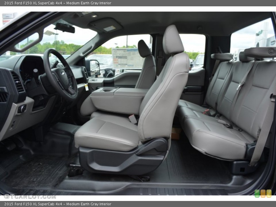 Medium Earth Gray Interior Photo for the 2015 Ford F150 XL SuperCab 4x4 #103600865