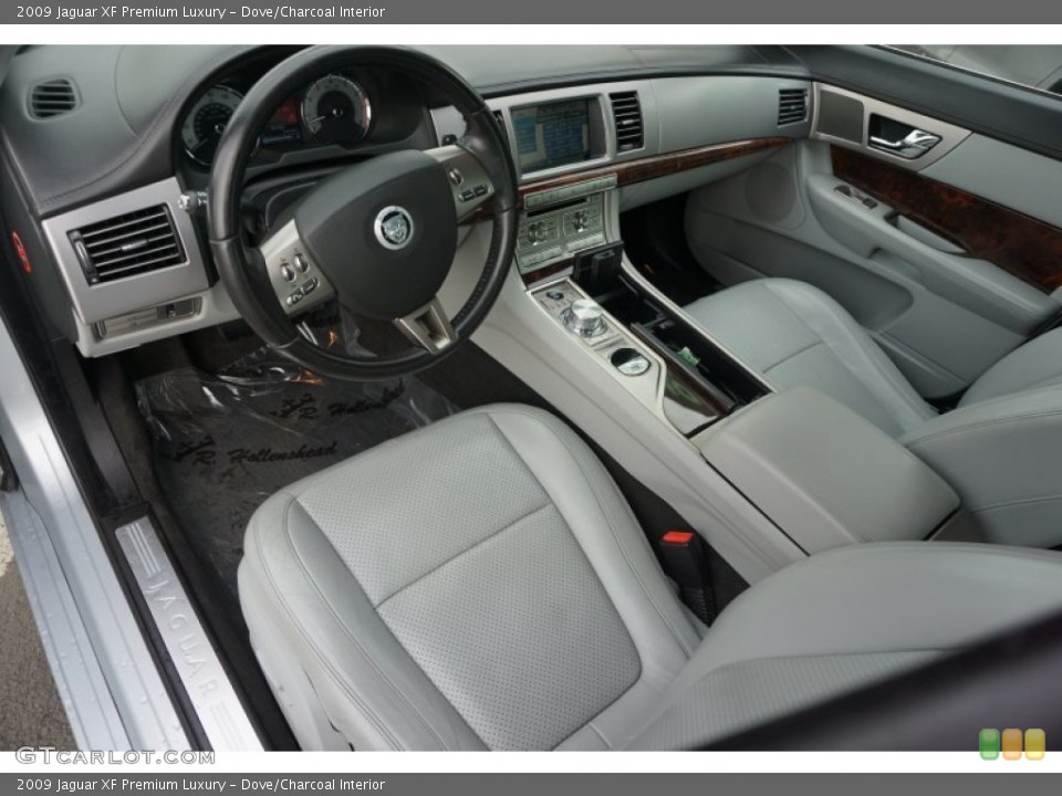 Dove/Charcoal Interior Photo for the 2009 Jaguar XF Premium Luxury #103701183