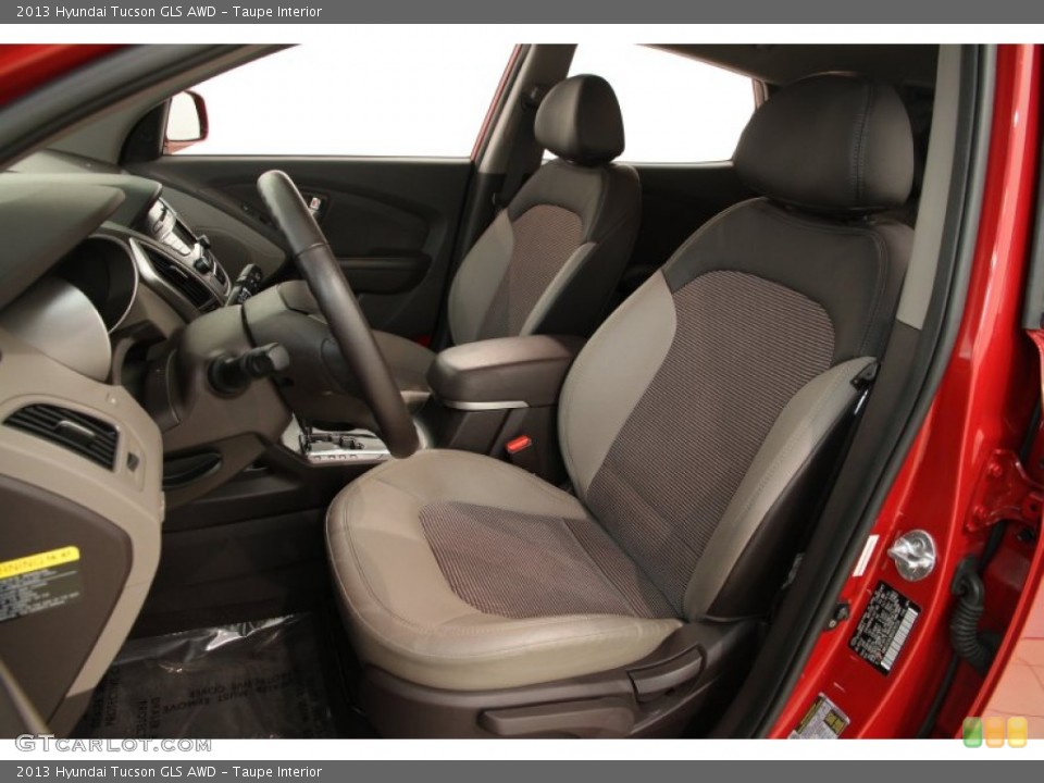 Taupe Interior Photo for the 2013 Hyundai Tucson GLS AWD #103762431