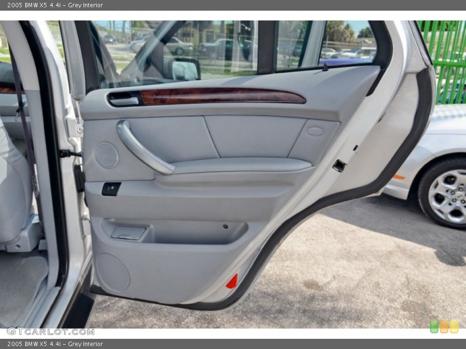 Grey Interior Door Panel for the 2005 BMW X5 4.4i #103777034