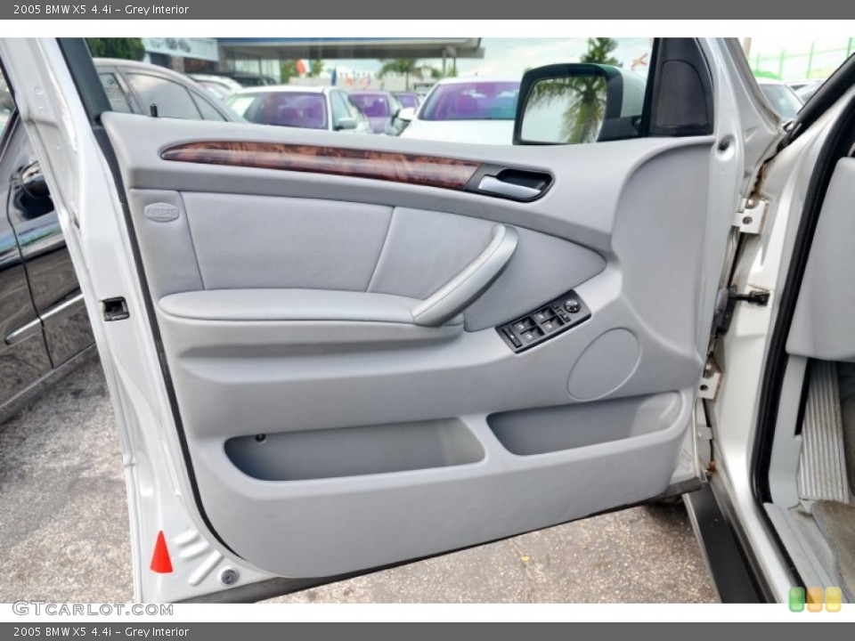 Grey Interior Door Panel for the 2005 BMW X5 4.4i #103777346