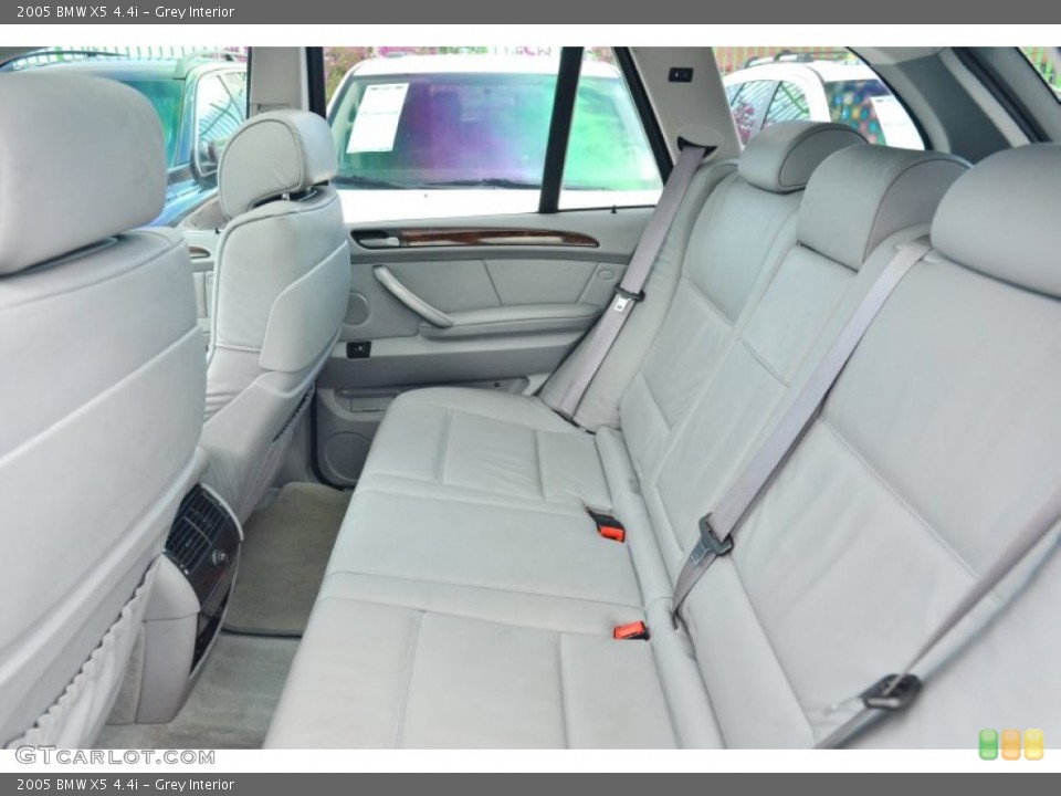 Grey Interior Rear Seat for the 2005 BMW X5 4.4i #103777499