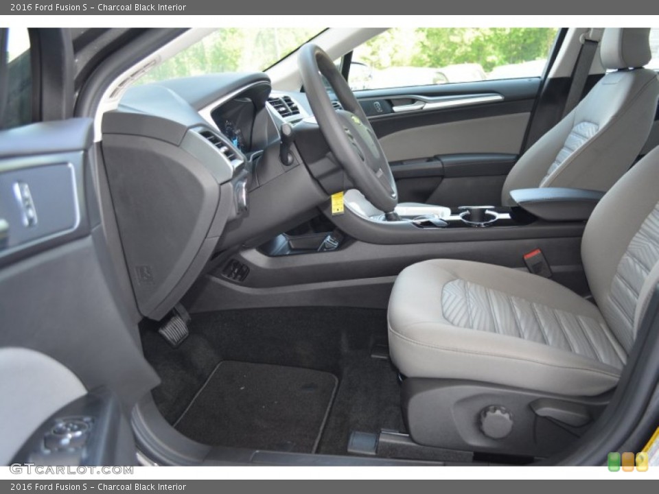 Charcoal Black Interior Photo for the 2016 Ford Fusion S #103790215
