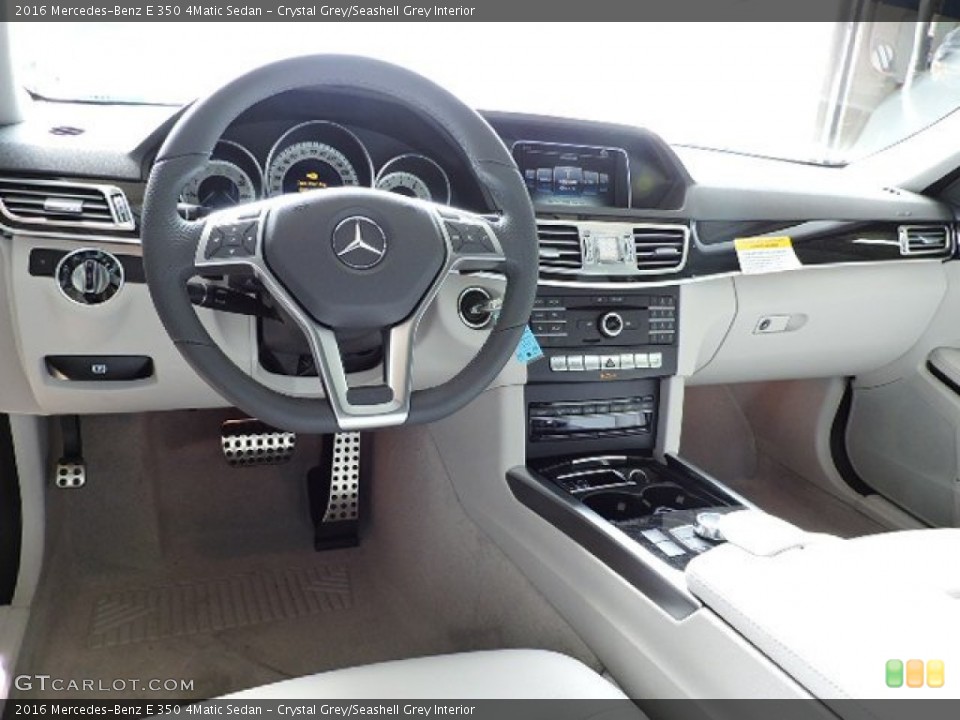 Crystal Grey/Seashell Grey 2016 Mercedes-Benz E Interiors