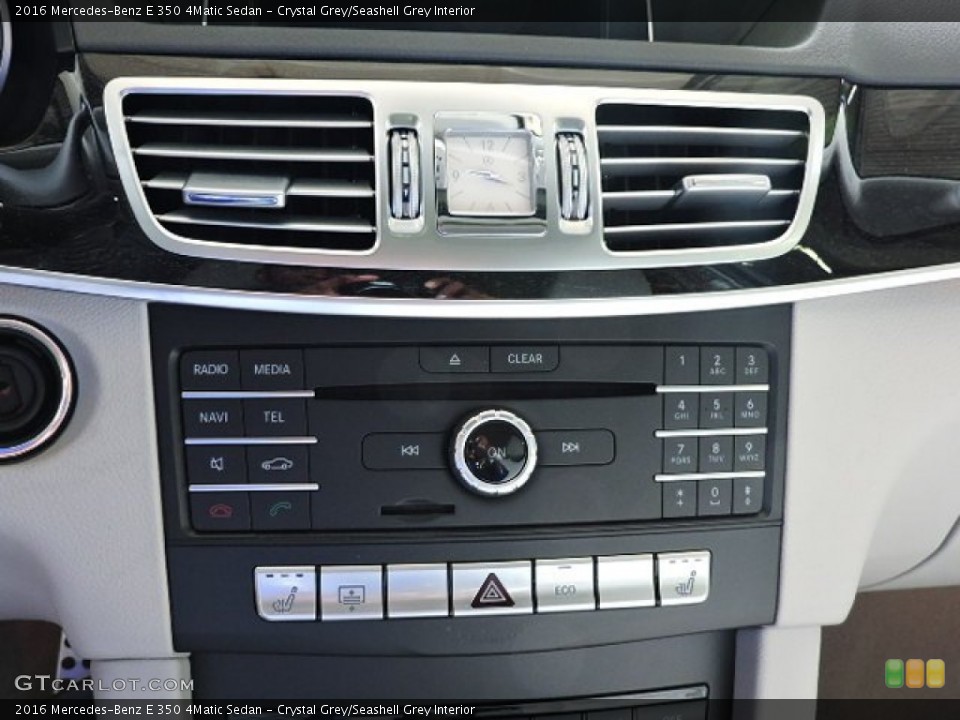Crystal Grey/Seashell Grey Interior Controls for the 2016 Mercedes-Benz E 350 4Matic Sedan #103796188