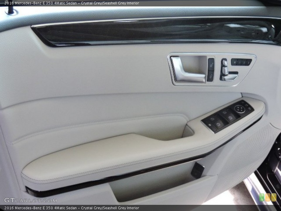 Crystal Grey/Seashell Grey Interior Door Panel for the 2016 Mercedes-Benz E 350 4Matic Sedan #103796209