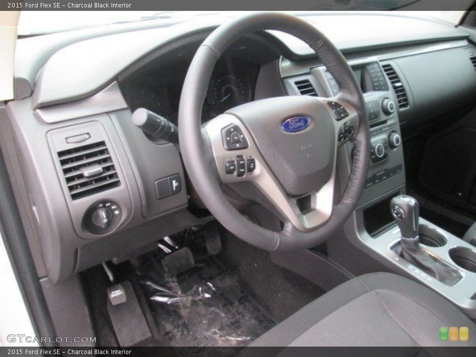 Charcoal Black Interior Photo for the 2015 Ford Flex SE #103808359