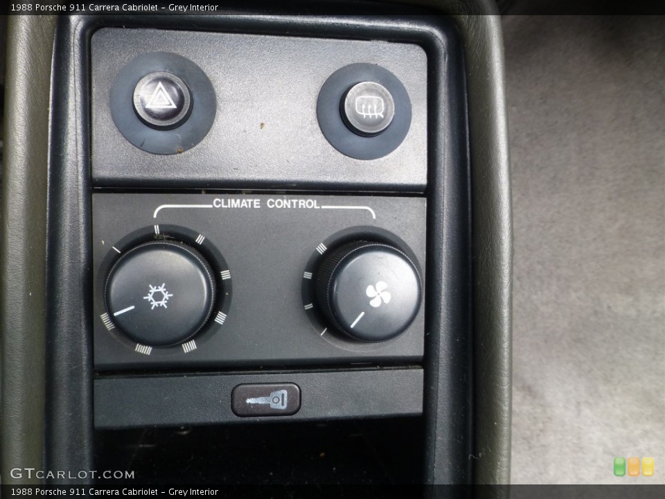 Grey Interior Controls for the 1988 Porsche 911 Carrera Cabriolet #103975134