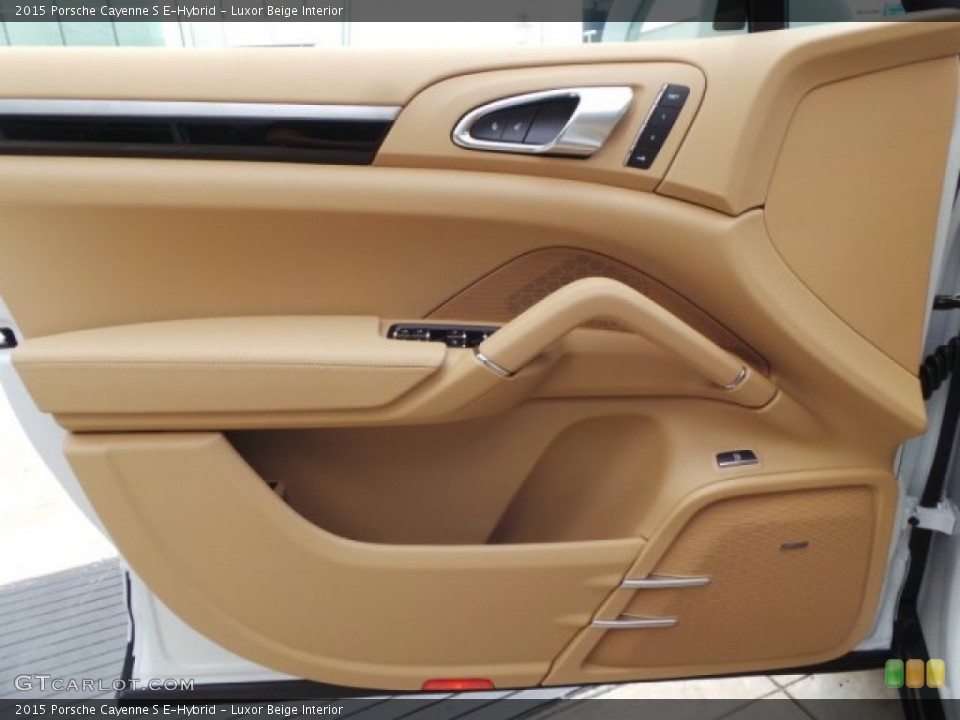Luxor Beige Interior Door Panel for the 2015 Porsche Cayenne S E-Hybrid #103989373