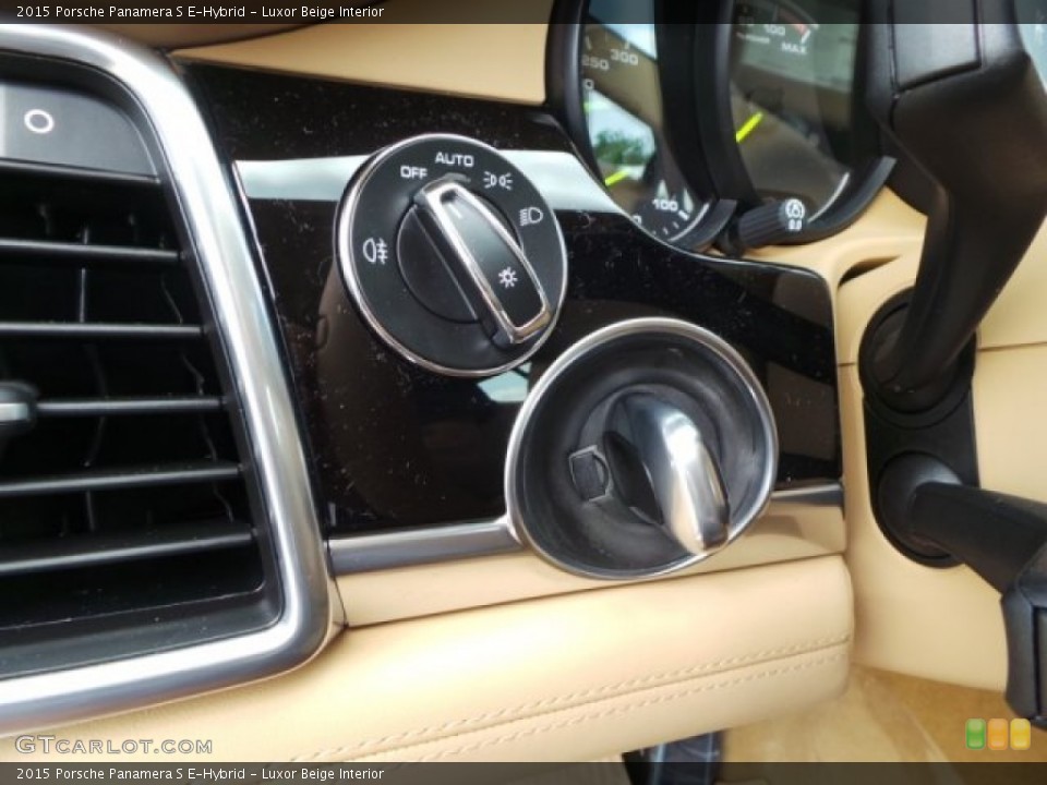 Luxor Beige Interior Controls for the 2015 Porsche Panamera S E-Hybrid #103992619