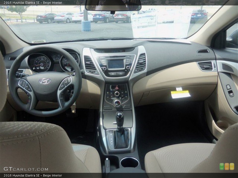 Beige Interior Photo for the 2016 Hyundai Elantra SE #103995919