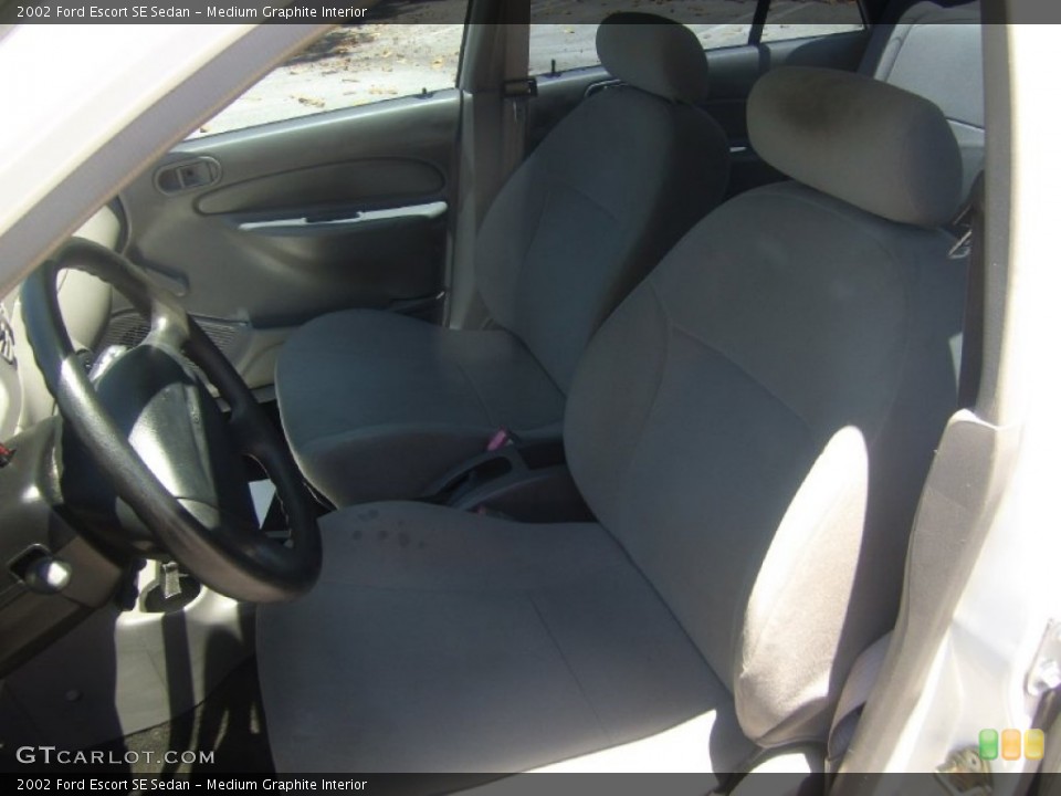 Medium Graphite Interior Photo for the 2002 Ford Escort SE Sedan #104087194