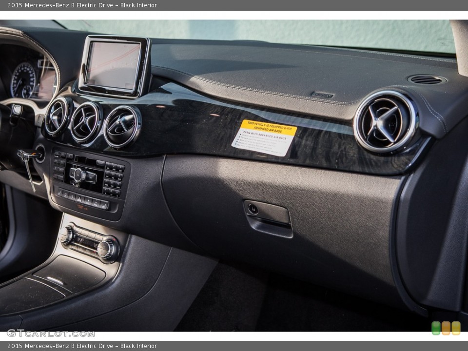 Black Interior Dashboard for the 2015 Mercedes-Benz B Electric Drive #104165261