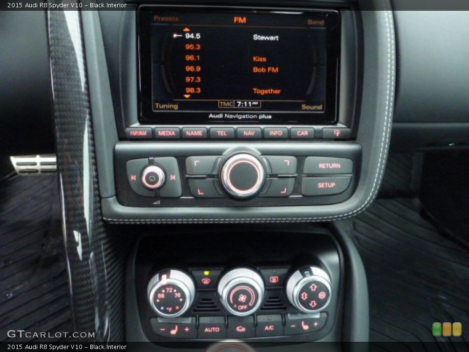 Black Interior Controls for the 2015 Audi R8 Spyder V10 #104274883