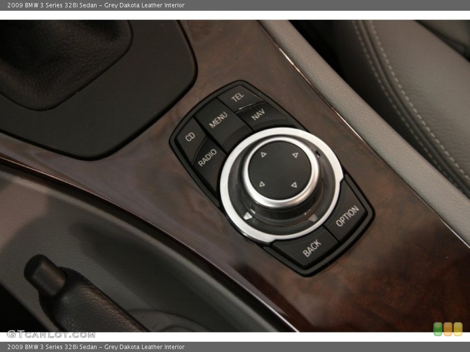 Grey Dakota Leather Interior Controls for the 2009 BMW 3 Series 328i Sedan #104289236