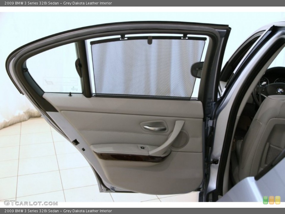 Grey Dakota Leather Interior Door Panel for the 2009 BMW 3 Series 328i Sedan #104289347