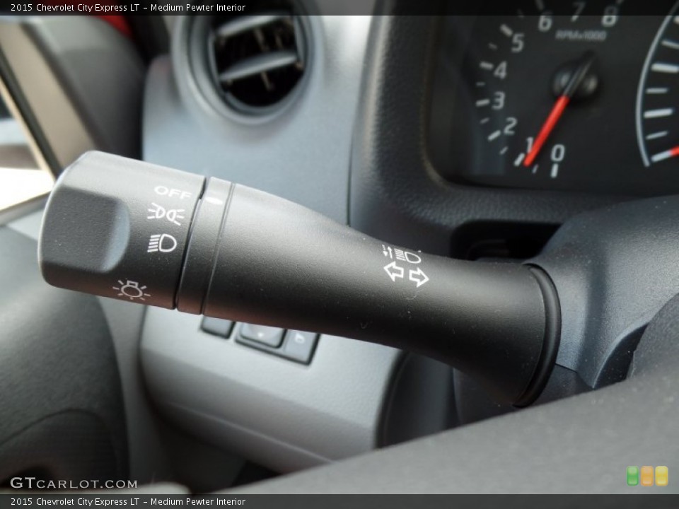 Medium Pewter Interior Controls for the 2015 Chevrolet City Express LT #104301985