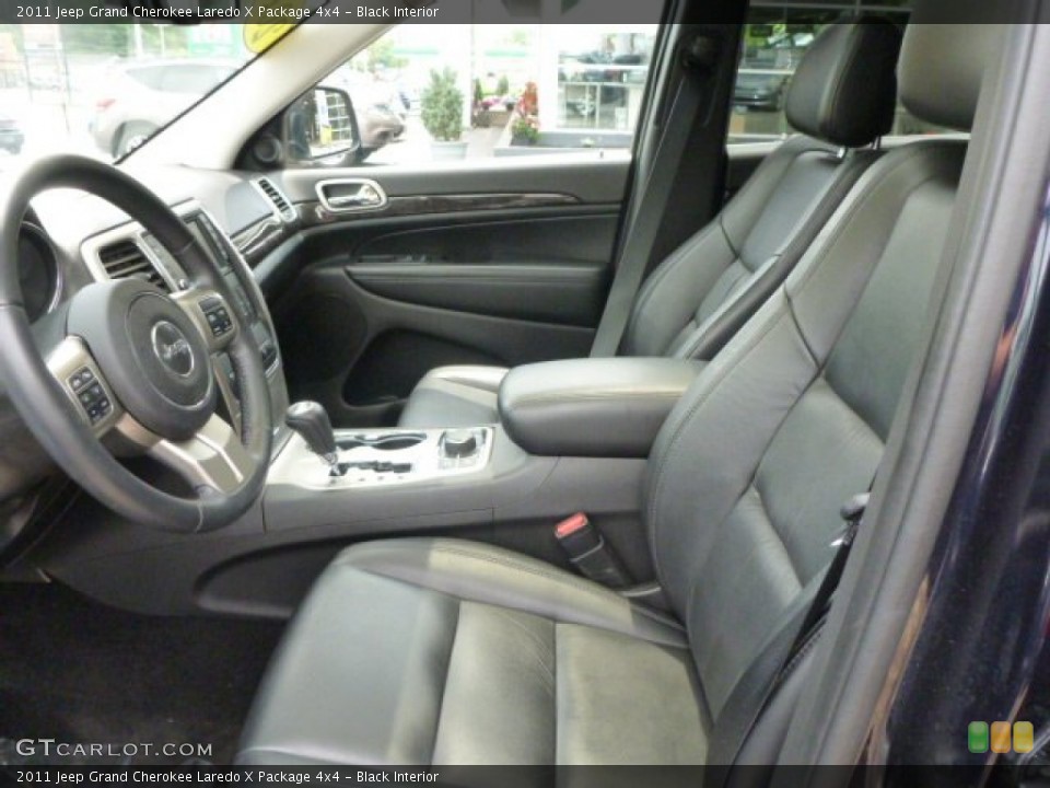 Black Interior Photo for the 2011 Jeep Grand Cherokee Laredo X Package 4x4 #104306108