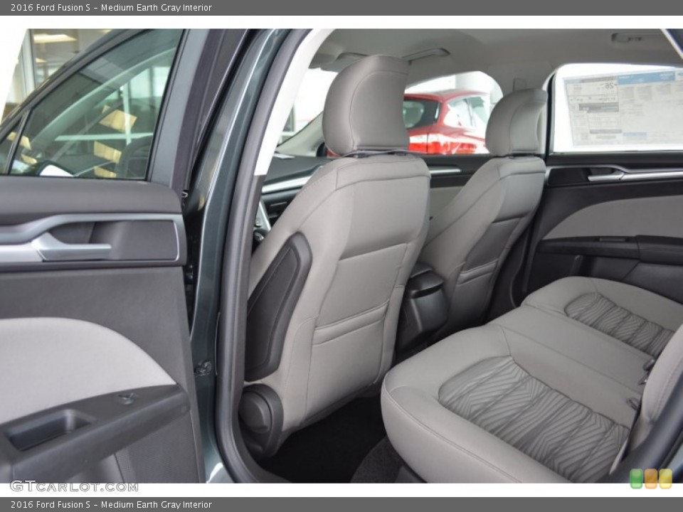 Medium Earth Gray Interior Rear Seat for the 2016 Ford Fusion S #104327504