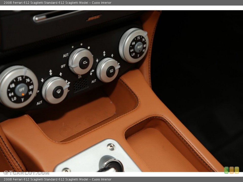 Cuoio Interior Controls for the 2008 Ferrari 612 Scaglietti  #104375031