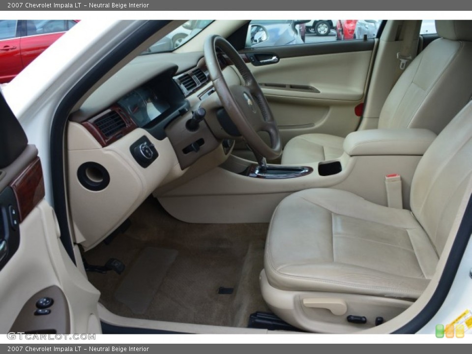Neutral Beige Interior Photo for the 2007 Chevrolet Impala LT #104616233