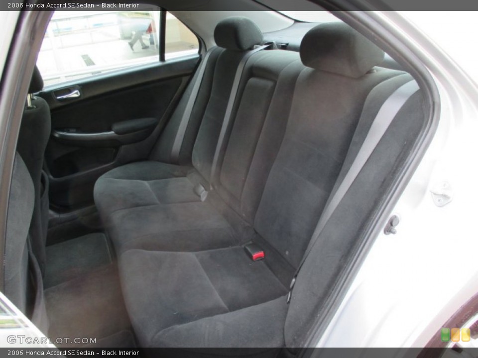 Black Interior Photo for the 2006 Honda Accord SE Sedan #104625702
